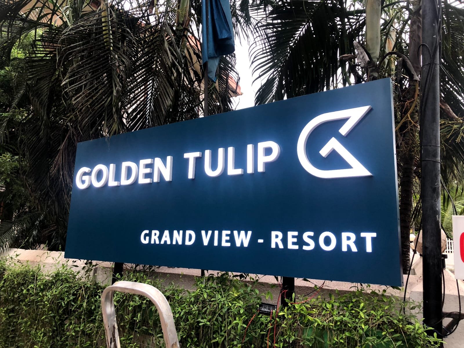 Signage Solutions — example 3